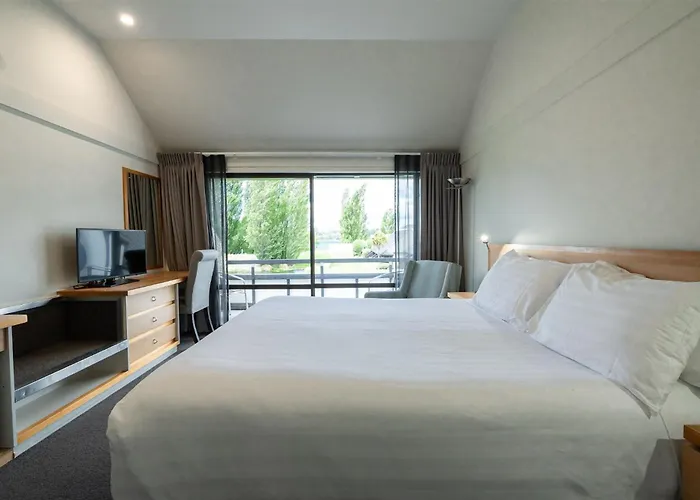 Edgewater Wanaka