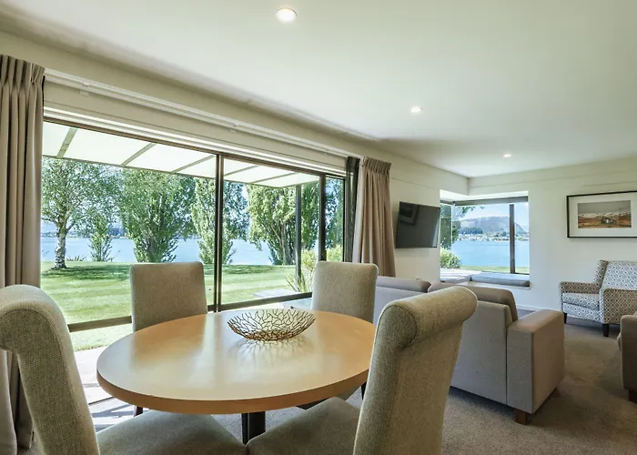 Hotel Edgewater